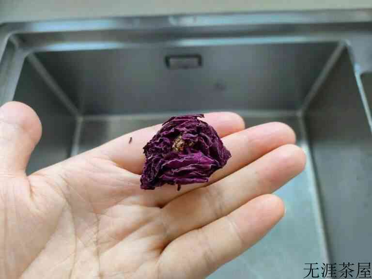 如何泡玫瑰花茶与饮用，玫瑰花茶应该怎么泡才好喝