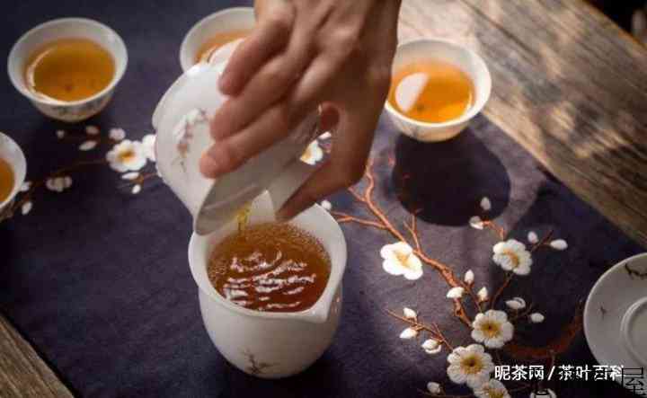 冲泡红茶的水温多少度合适？